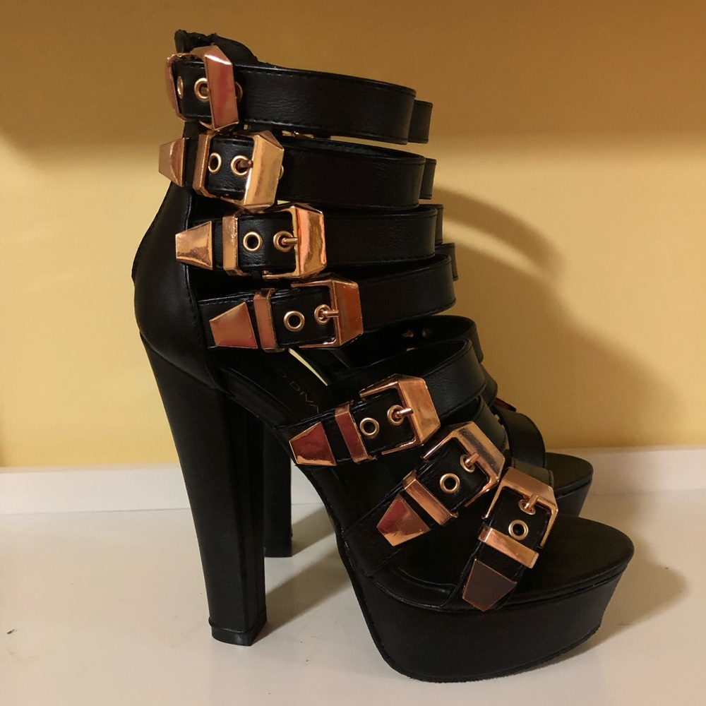 Wild Diva lounge strapping heels